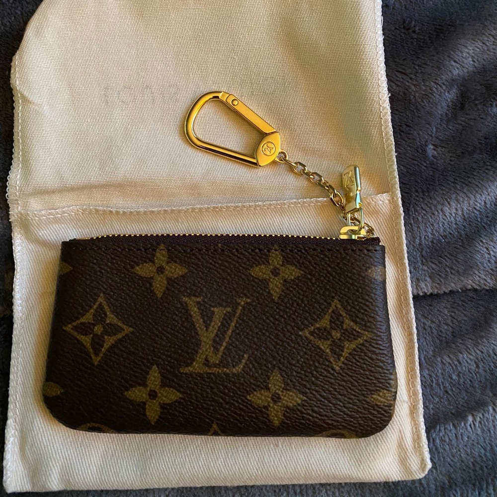 AUTHENTIC - BRAND NEW - Louis Vuitton Key Pouch